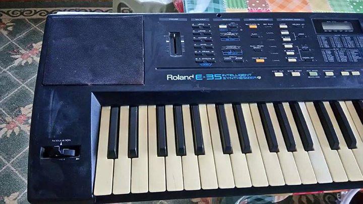 Roland e-35 org. 